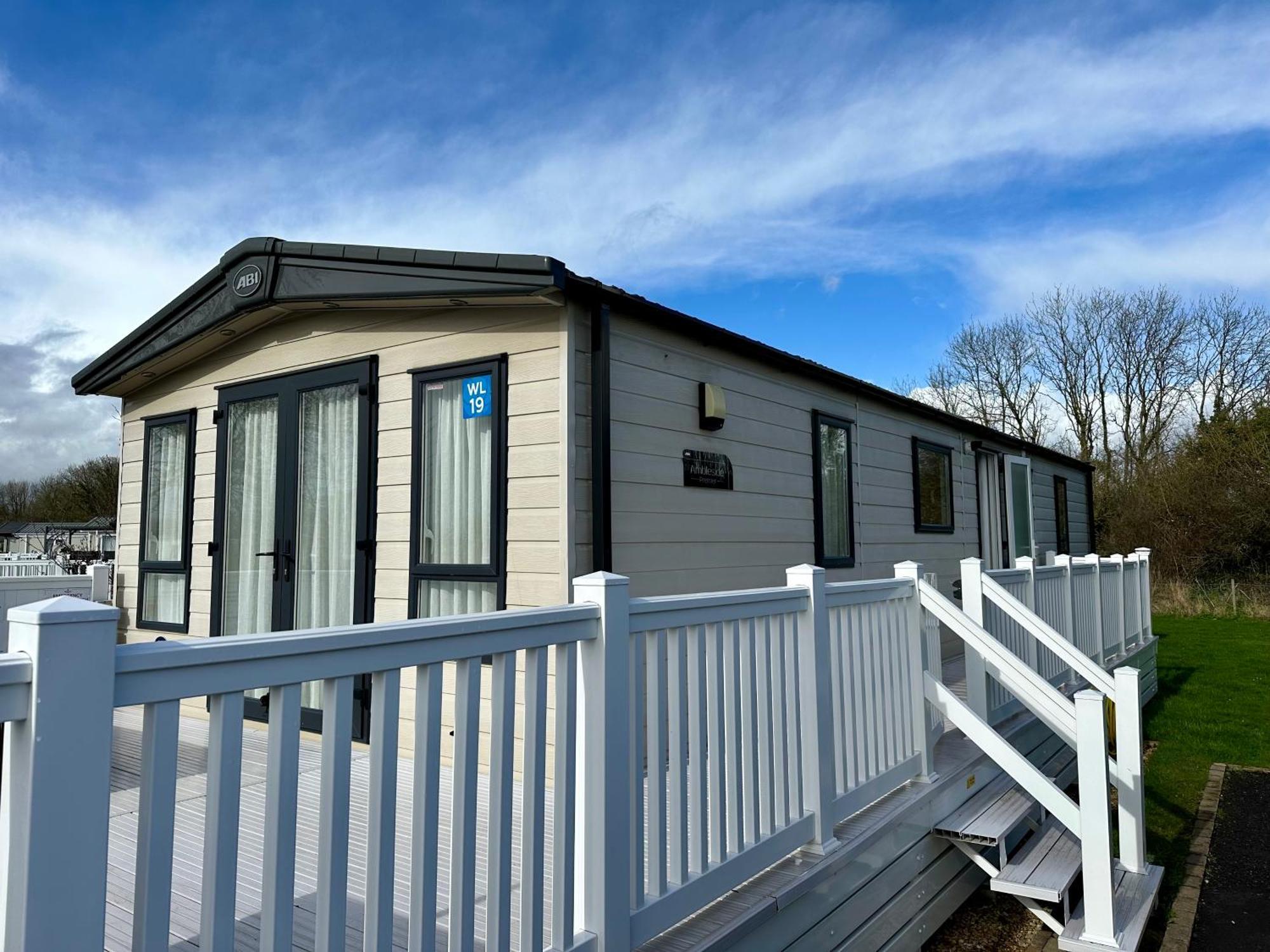 Paws Lodge, Hot Tub, Pet Friendly South Cerney Extérieur photo